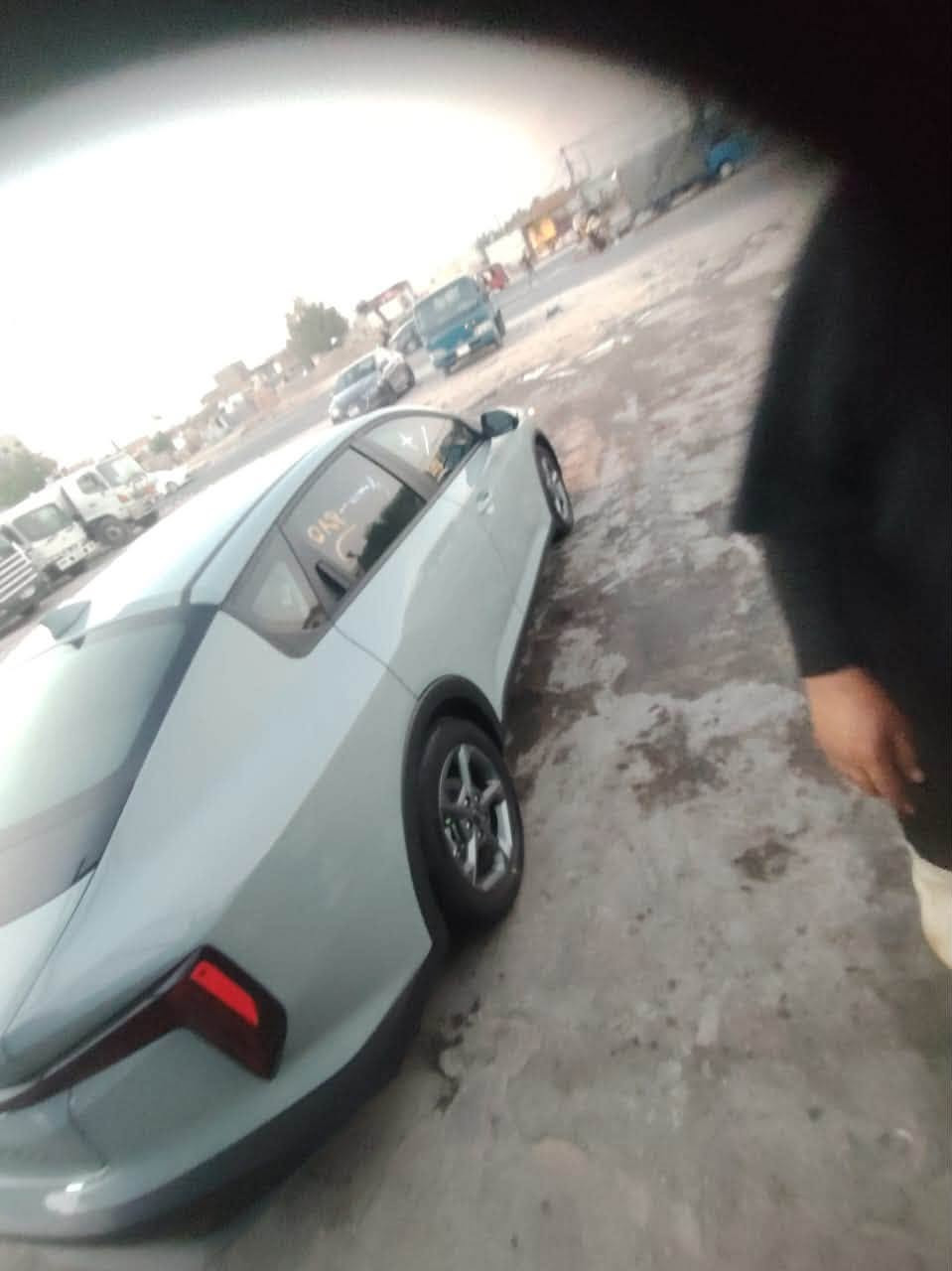 كيا ام فور 2025 بدون حادث كلين حادث بس الكيس من جوه بغداد البلديات *********** السعر 162
