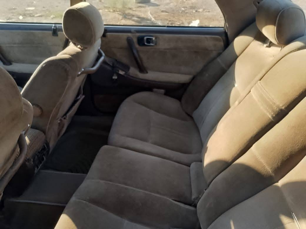 السلام عليكم كراون 91
بدون ضربه ولا صبغ محرك 3000جديد 
33
***********
مكان السياره بغداد حي اور 
و ديالى شهربان
علما ان السياره شادلها دشبول مازدا الحديث بس بعدها مكامله 
والتبريد نقص كمبريسر
