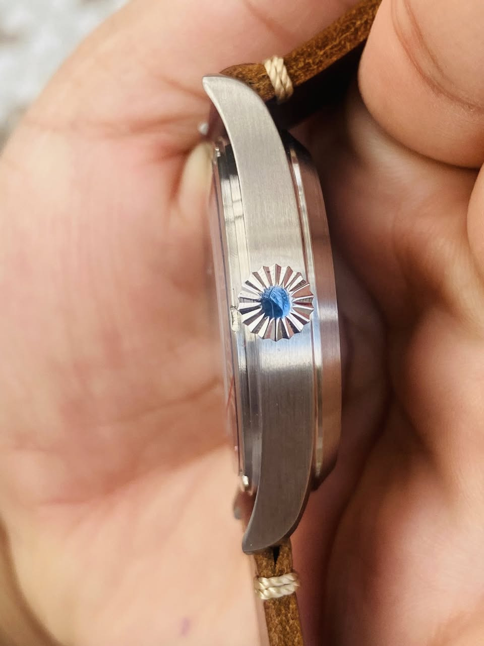 ساعة يد طيارين المانيه  اوتوماتيك
مكينة مايوتا ياباني كشف اصلي .

سير جلد طبيعي لون بني مميز .

مقاومة للماء والخدوش .

الساعه جديده لوك .

القطر 40.

لامينوس اميال ومؤشرات بالكامل.


**إذا كنت صاحب هذا الإعلان وتريد حذفه لأي سبب، رجاءا أرسل رسالة إلى الدعم الفني**