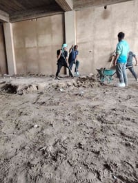 /  يوجد كادر عمل جاهز /  تصعيد مواد /  تنضيف بيوت /  تفليش /  تكشيط / ...