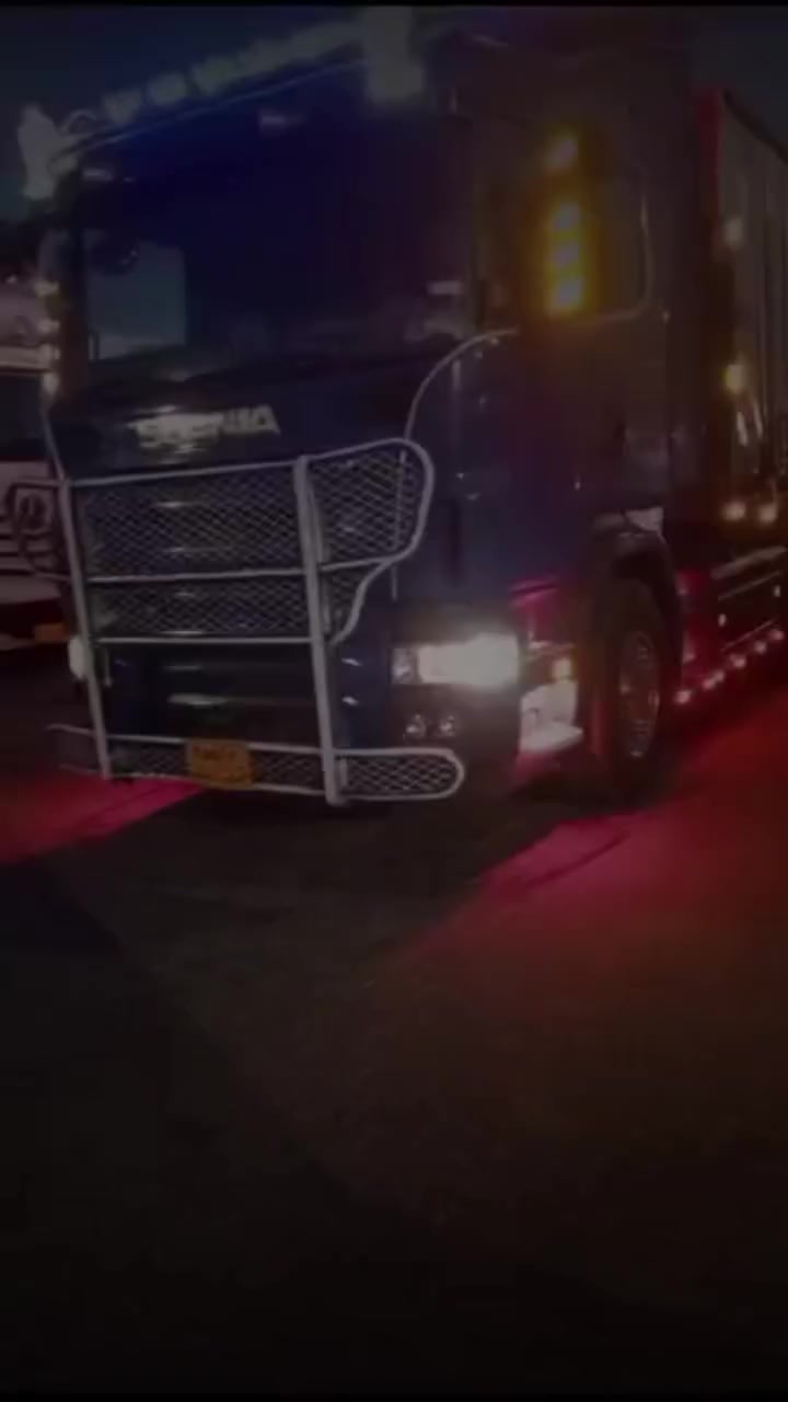 السلام عليكم سكانيا موديل 2003للبيع  محرك انجكتر 124مجفت جديد ترقيم باسمي جديد لل 30محدثه بجم  ولكززات  قماره مصبوغه سياره جاهزه ماتصرف عليهه دينار واحد تبريد شغال رتايدر بيهه چكه بصيطه بريد دسك عربانه حديثه مارسدس دسك جبير تخم تاير من الدعاميه للدعاميه حته دهم مبدل الهه السعر المطلوب 230وبيهه مجال مكان السياره بابل جبله رقم ***********
