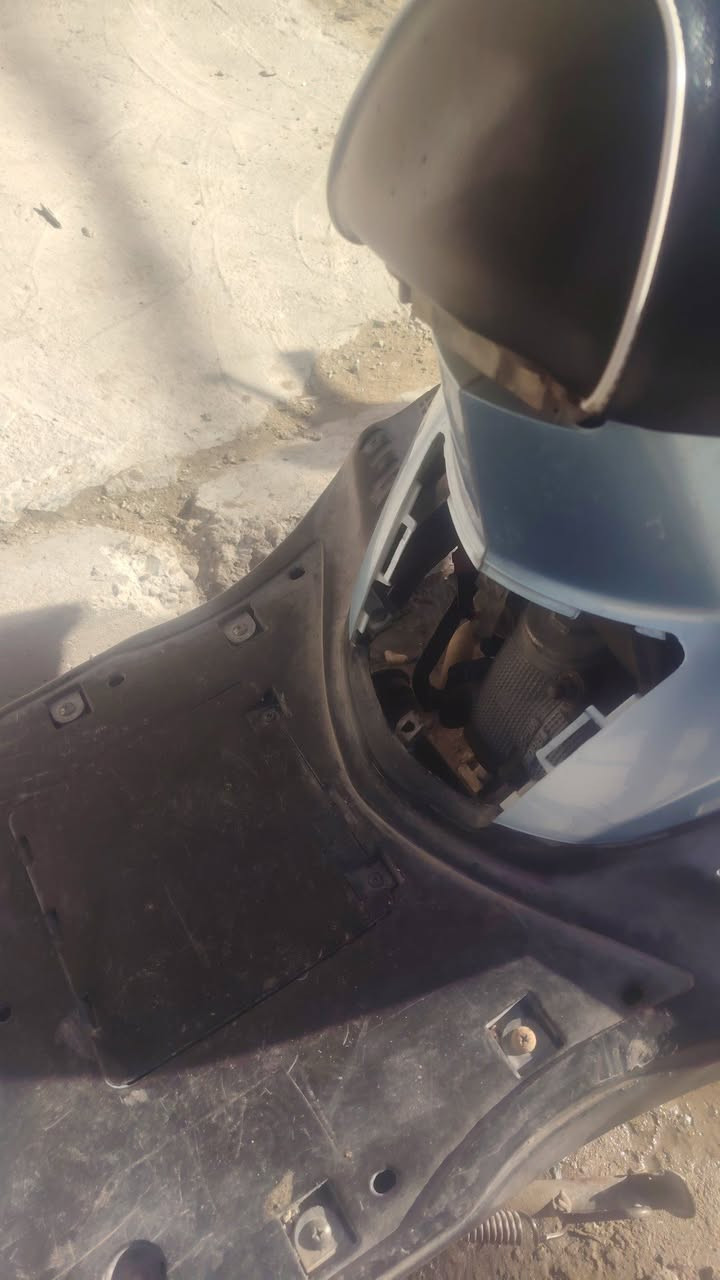 السلام عليكم من رخصة الادمن المحترم 
دراجة بريز لايت عالي مكينة برغي ممفتوح بيهه الدراجة كلهه بلادي سلف هندر مكاني بغداد مدينة الصدر السعر 450 وبيهه مجال للطيبين ملاحظة نقص بيهه بس قبق واضح بلصور وبيهه رجفة قليلة يمكن كلجات


**إذا كنت صاحب هذا الإعلان وتريد حذفه لأي سبب، رجاءا أرسل رسالة إلى الدعم الفني**