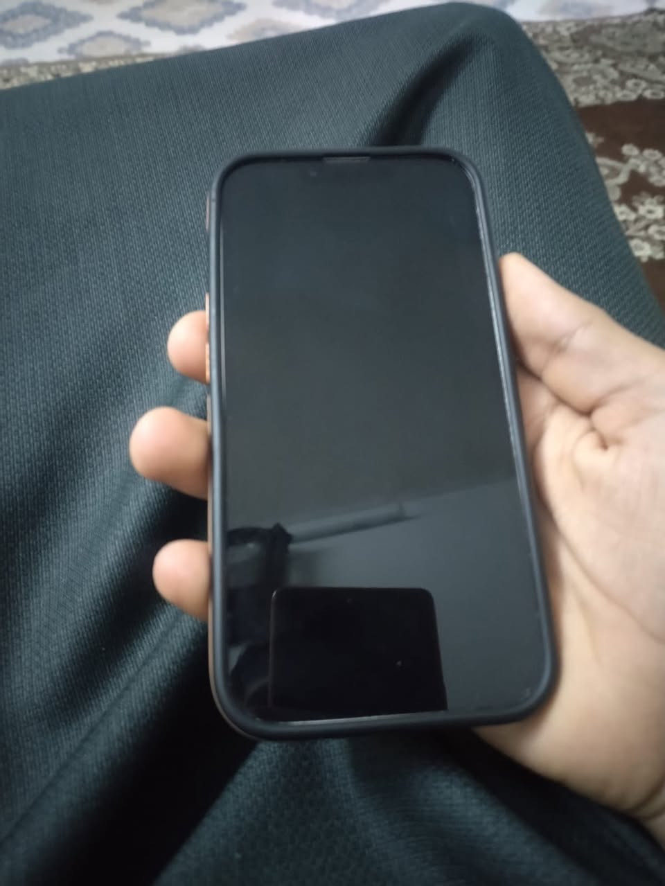 سلام عليكم ايفون 13 عادي للبيع جهاز ما مفتوح بلادي بطاريه ٧٧شاشا بلادي جهاز ما بي عيب فطر صغير بل شاشه سعر ٤٥٠وبي مجال قليل شراي راسلني خاص***********متواجد واتساب🤎
