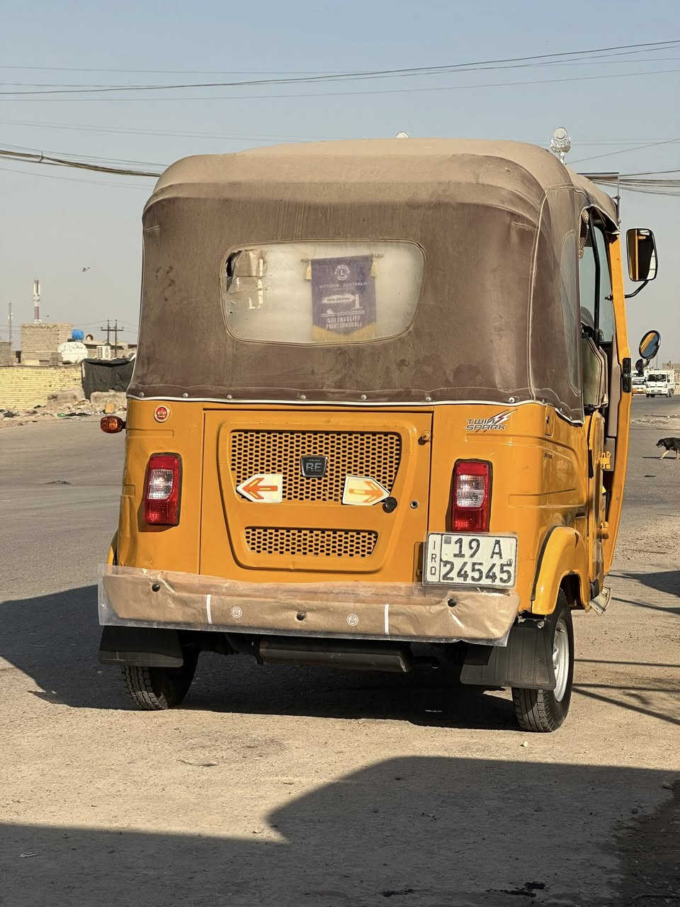 السلام عليكم تكتك 2021 مكفوله من الصبغ والضربه عده هاي جوه بكلايت كد اصبعين دوسات ما معمره بلاد رقم وسنوبه بأسمي كربلاء مشروع وطني تكتك جاهزه ربع متصرف عليهة سعر 8250وبيهة مجال للطيبين  بكان بغداد الشعب ***********
