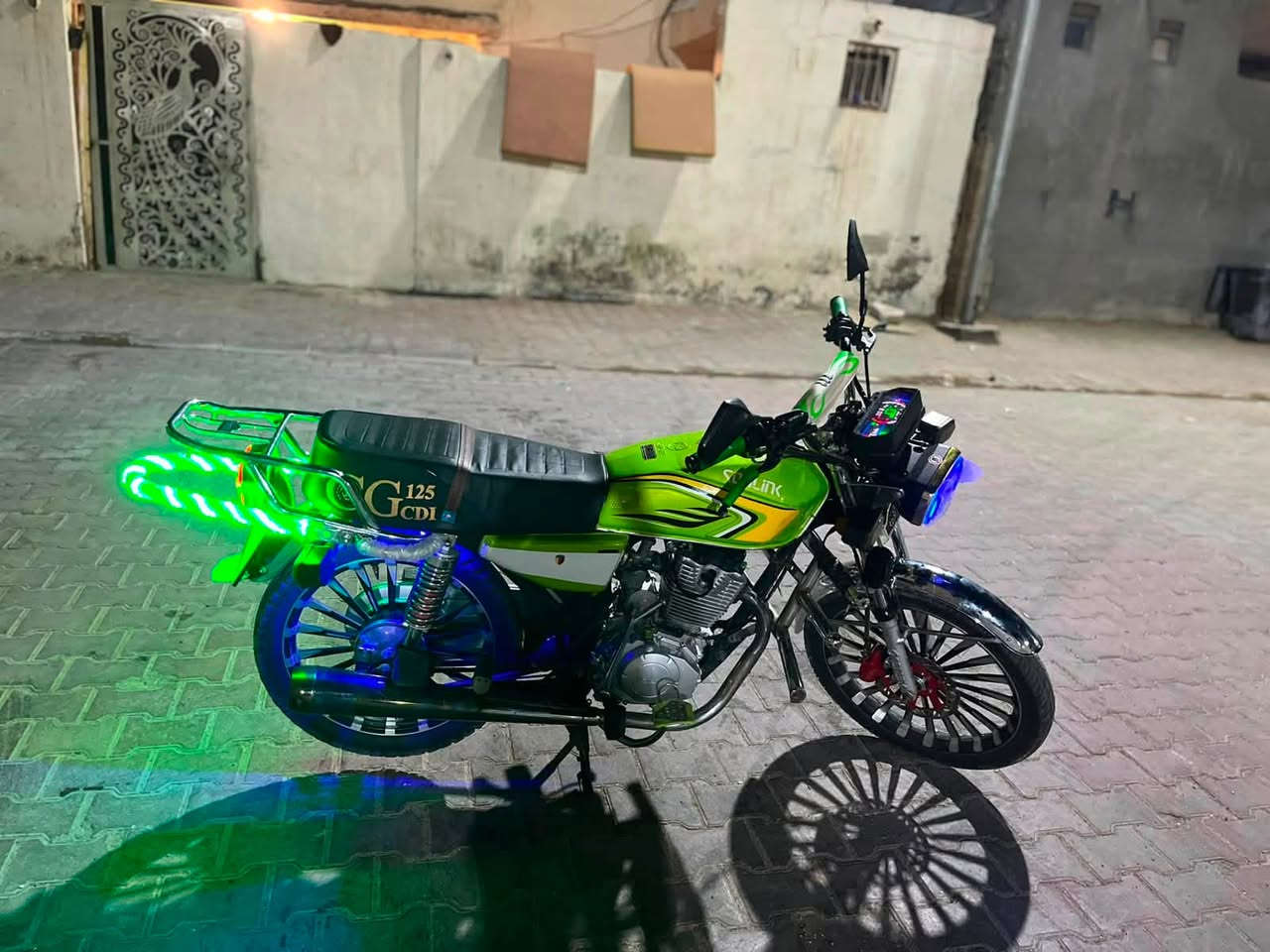 مطور دراجه سيفان 2024 محرك 200
دراجه نضيفه سعر ٧٥٠ وبي ومجال للطيبين ♥️🫶🏻.
تواصل خاص لو رقم ***********

#لجميع
