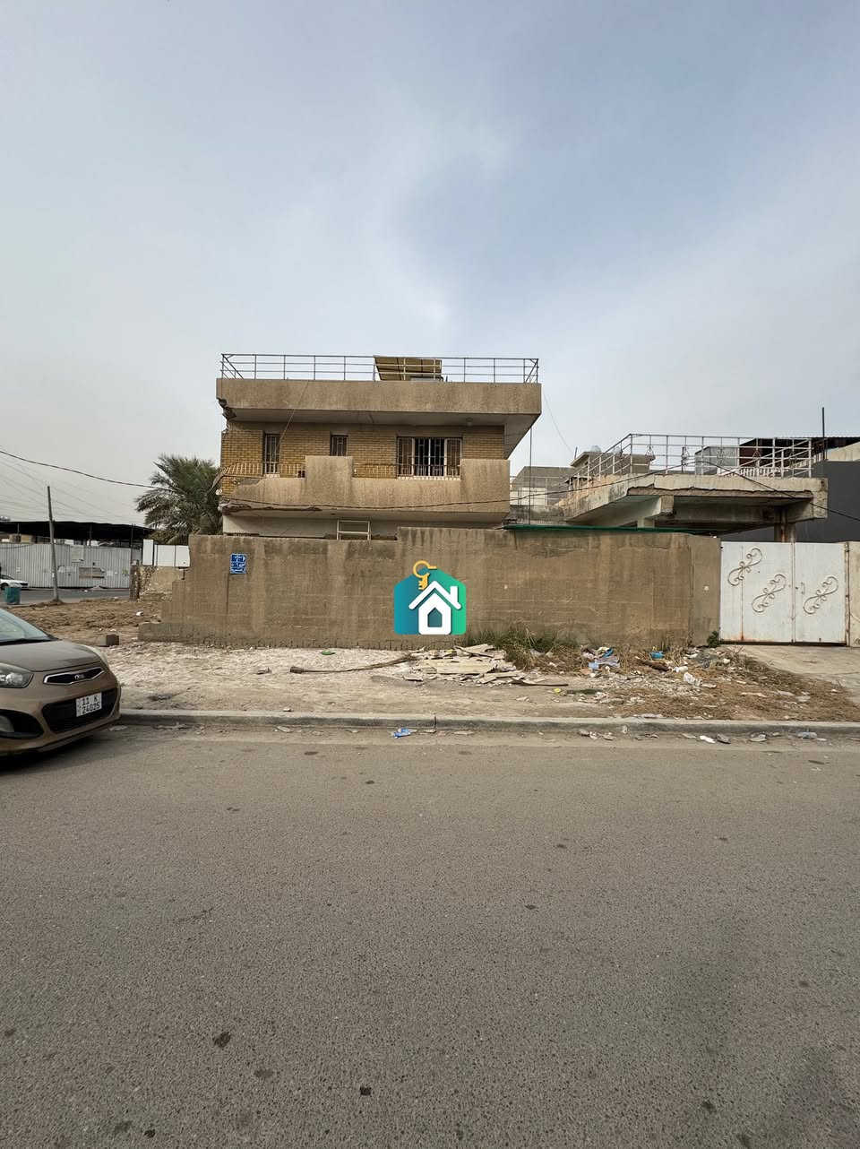 قطعه أرض للبيع 
مساحه 240 م واجهه 15 م نزال 16 م 
في شارع فلسطين محله 506 شارع نافذ للأستثمار 

موقع . المكتب شارع فلسطين تقاطع الصخره قرب مختبرات النخبة اللاستفسار الاتصال ***********✨***********

نستقبل كافة العروض السكنية والتجارية 🏢🏠

#بيع #شراء #لاارضي #ايجار #تعقيب #معملات #مقاولات
