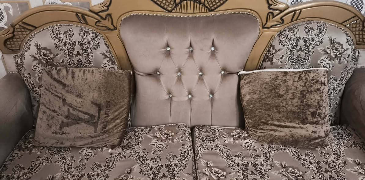 تخم للبيع 5 مقاعد السعر 250 نضيف كلش مابي ضرر


**إذا كنت صاحب هذا الإعلان وتريد حذفه لأي سبب، رجاءا أرسل رسالة إلى الدعم الفني**