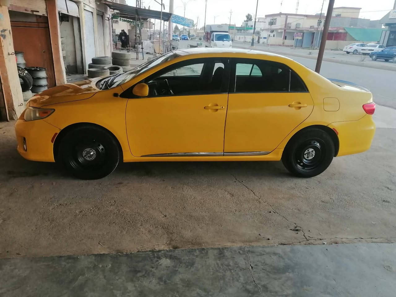 السلام عليكم ورحمة الله وبركاتة بسبب الوعود الكاذبه نرجع ونبيع اخوان كورلا للبيع موديل13 رقم بغداد انكليزي ضرر جاملق وبنيد بدون دواخل بيها معجون بل قماره مال حالوب سياره جاهزه برقي ميعوزه السعر 112  وبيهه مجال للطيبين خاص مجاوب اليريد عرقم ***********
