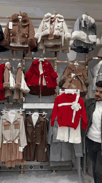 سـوت بناتي سعر 17 الـف 
قياسات 3،4،5،6،7 سـنة 
__________
للحجز مراسلة الصفحة 
او وتساب *********** 
_________
عنوان ؛ طوز خوماتو/شارع علوه/ مقابل الوقف شيعي /ريتا للابسة تركية🍃
