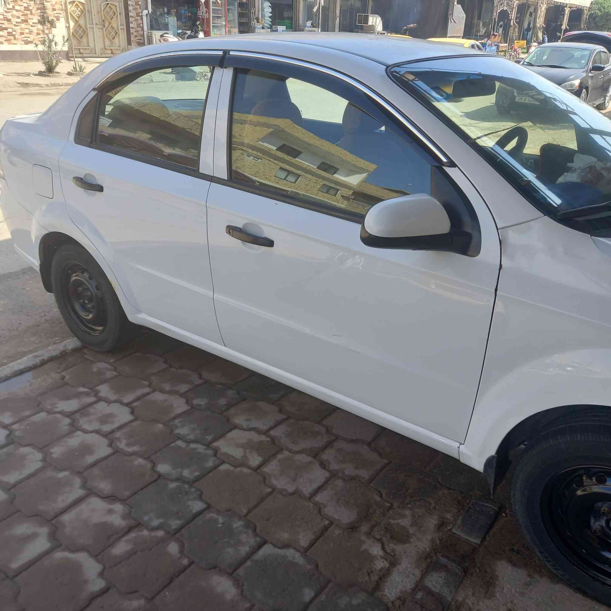 افيو 2011مكفوله من كلش مكاني واسط كوت السعر 75 وبيها مجال ***********
