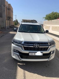 لاندكروز ٢٠٢١ • ماشي ٩١ الف • رقم بغداد