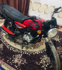 دراجه بوكسر للبيع 21 رقم صاحب دراجه 07840650322