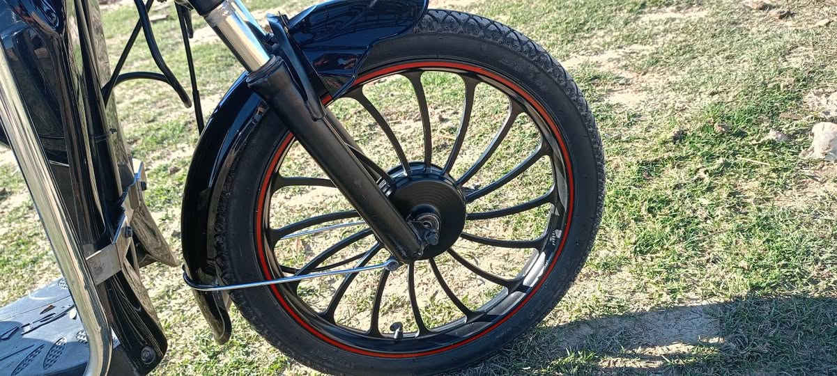 دراجه شحن للبيع
حجم 20
5بطاريات
سعر320 بيه مجال 
للتواصل ***********
