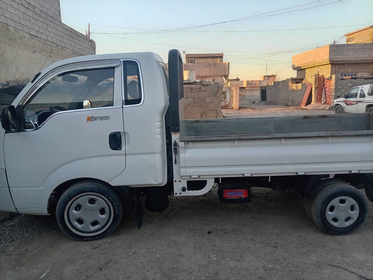 كيا ٢٠١٤ رقم نينوى سنوية صاقطة شهر 12  صبغ شبر باب النفر شاصي محرك كير كفاله سعر 118$ وبي مجال اي استفسار على الرقم*********** 
***********
