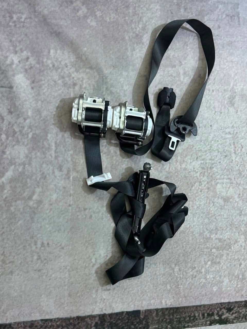 سلام عليكم اخوان

عضمه دشبول مال جيب كراند شيروكي 2024
السعر 150 الف

وحزامين قافلات هنه و طلقاتهن بشكد يفيدنكم اخذوهن 
مكاني بغداد
***********
