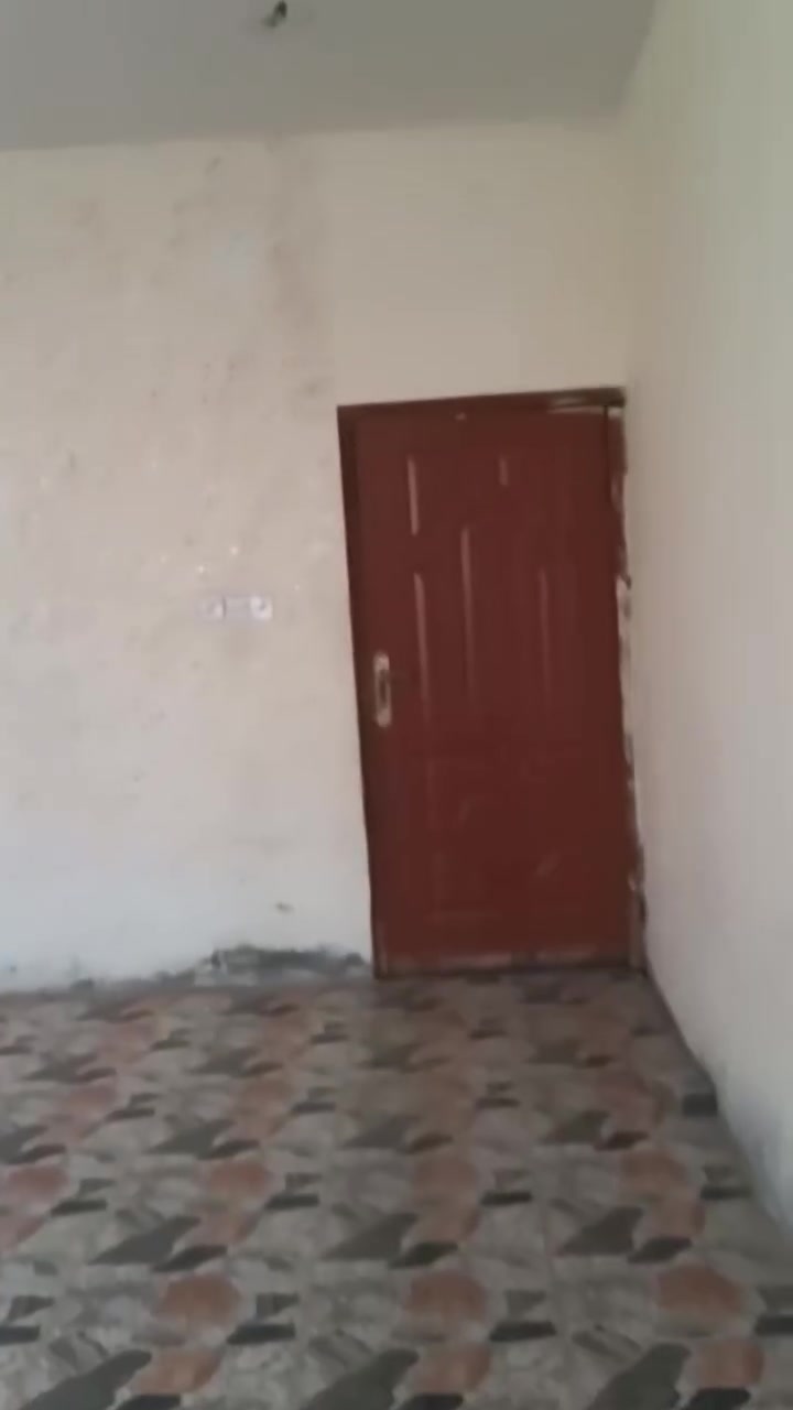للايجار شقه في حي الاكرمين طابق ثاني ايجار 210 واتساب*********** شارع مدرسه الاكرمين
