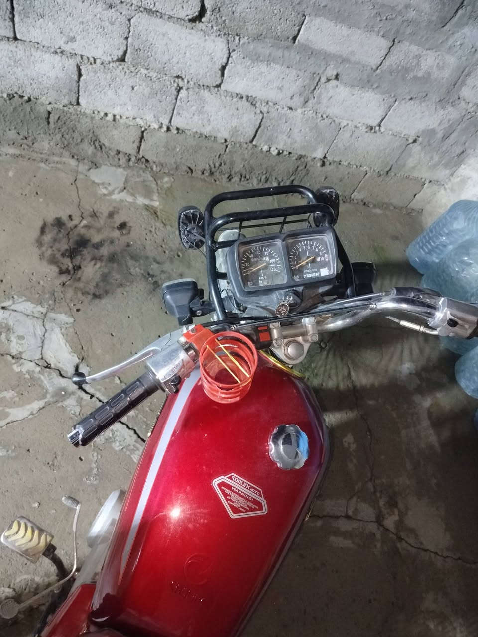 دراجة تايكر موديل 21 دراجة مابيه اي خلل دراجة كفالة عامه
محرك جدا نظيف ما ابي اي خلل مع مضروب اي صبانه وايرمانيه كلها شغاله لايتات زينون السعر التواصل الخاص اذا موشراي لا تجي خاص
***********
واتساب موجود
***********
