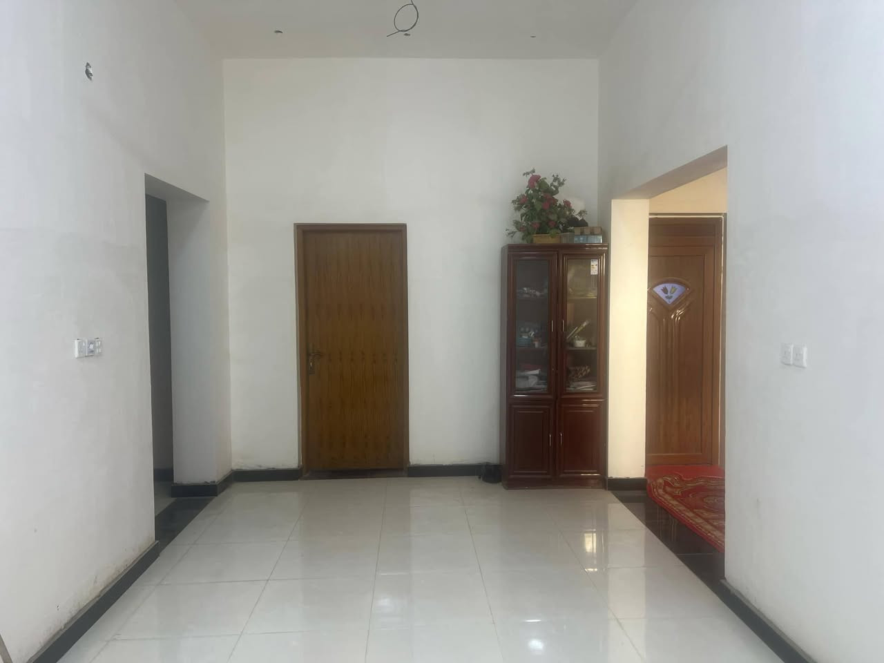 بيت للبيع الشراي احوله الراعيه مباشر
المساحة / 200 متر 
الطابو / طابو صرف زراعي
بناء طابوك شخصي  
طابق واحد يحتوي على كراج وحديقة ومطبخ وغرف منام عدد 2 وصالة وديوانية وصحيات داخلية وخارجية ومناور عدد 2 
العنوان / البصرة /  شط العرب / الجزيرة / اليوبه.  قرب محمود شبر يبعد خمسين متر عن الشارع العام
 السعر/  125 مليون وبي مجال
باقي التفاصيل عبر الخاص او واتساب فقط
***********
