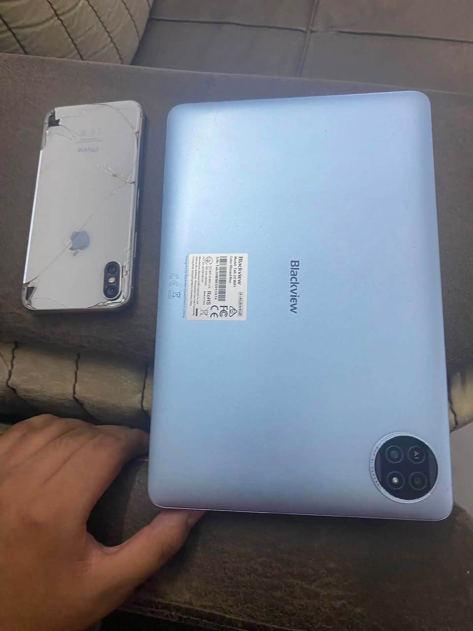 السلام عليكم عندي تاب ٢٠ Blackview يرادله شاشه و جهارةز ايفون xs(عادي) بطاريه و شاشه جديد يرادله فقط كرت بطاريه امراوس ب موبايل نضيف موجود خاص و واتساب *********** مكاني بغداد حي الجهاد
