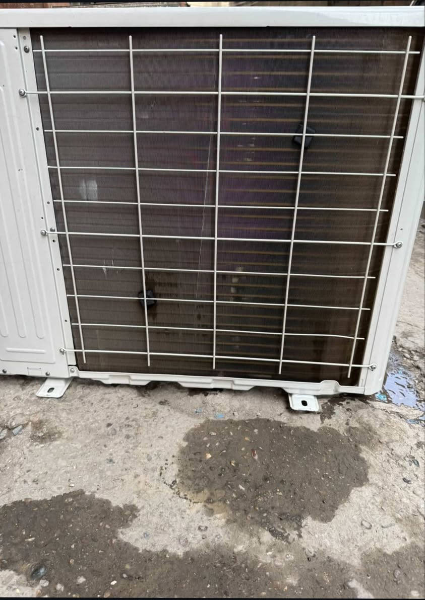 خارجية 2 طن توسوت فقط تبريد غازها مقفل وكامل بلادي الماطور مكاني بغداد الاستفسار ***********
