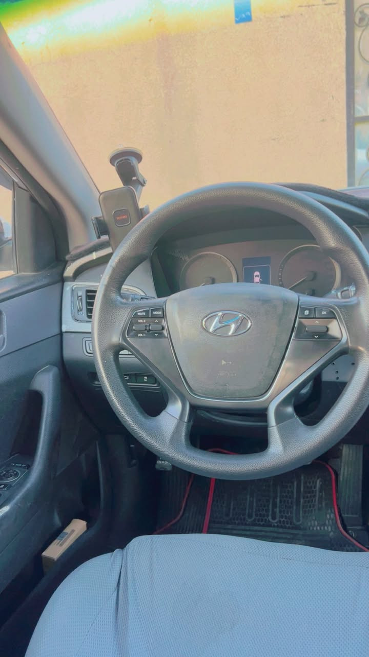 السلامةعليكم سوناته موديل 2017  ادوات ادوات سياره متومه رقم وسنويه اربيل السياره مكصوصه جنطه مكينه كير حداده خير من الله السياره اصل غاز مكان السياره البصره رقم الجوال ***********
