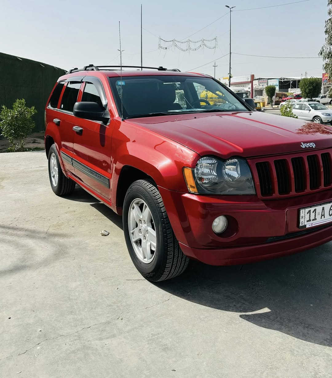 جيب لاريدو  
موديل 2010 
السيارة وارد امريكي  داخله كلين يعني مكفولة 
السيارة ماشية 130 
السيارة فقط البنيد مرشوش كلير اثر جراد 
مكينه 6 سلندر 
 كير ومحرك مكفول 
صدر امام خلفي جديد 
تخم تاير جديد 
تبريد قطعتين 
كهرباء كلشي شغال 
يعني مابيهة جطل 
والسيارة باسمي 
والسيارة خير من الله واحلة من صور 
ومكاني بغداد 
والسعررررر 108 
 بيهة حكة جية  
رقم الهاتف *********** اتصال
