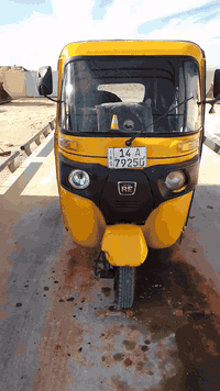 سلام عليكم شباب تكتك باجات 2021شهر 11البدي بي ضربات شوف العين مصبوغه جماليه تخم تاير كهربائياتهه كلهه شغالها والمكينه بس ولفات مبدله تبديل شركه العنوان بصره حيانيه شارع السيد متواجد من ساعه ٧ الصبح لحد ١١ الضهر الله شاهد عدم التفرق التكتك جاهزه وكبل شارع السعر خاص رقم الهاتف بي واتساب ***********
