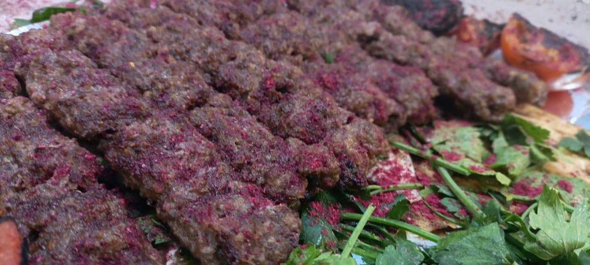 🥩مشويات الحطاب 🍗
يهنئكم بحلول شهر رمضان المبارك 
متواجدون من الافطار الى الساعه 2ليلا 🕑
📍كباب لحم 🥩
📍كباب دجاج 🍗
📍تكه دجاج 🍗
📍معلاق 🍢
📍قلب 🍢
📍جلاوي 🍢
📌العنوان :سبع البور مدخل شارع الالف مقابيل القاعه الذهبيه 
هاتف :***********☎️📞
