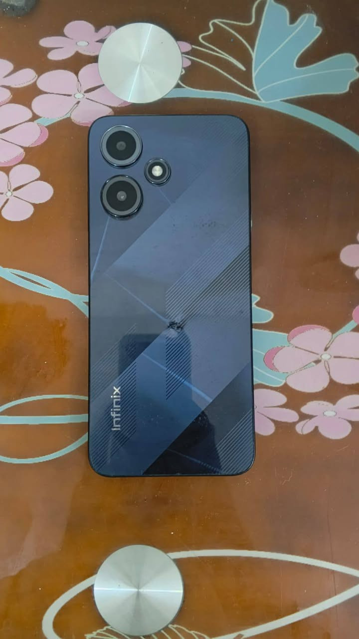 السلام عليكم تليفون  Infinix Hot 30 Play الجهاز نضيف وقطعة كله اصلية ما مبدل بي اي شي مكان شطرة السعر 100 وبية مجال


**إذا كنت صاحب هذا الإعلان وتريد حذفه لأي سبب، رجاءا أرسل رسالة إلى الدعم الفني**