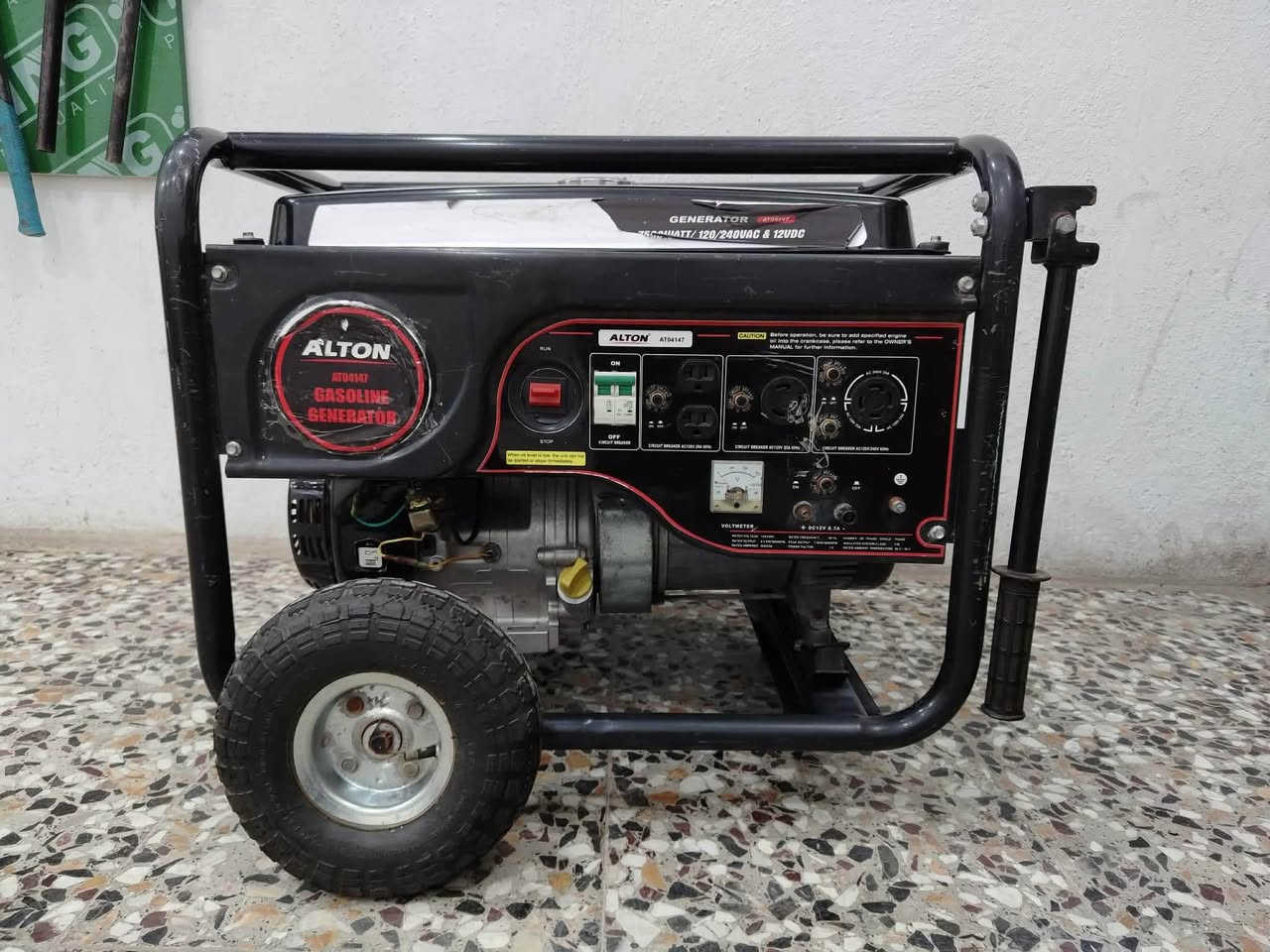 مولده بانزين 6 كيفي 24امبير مولد كلش نضيفه بلاديه ما داخله تصليح تشتغل نكره صوتهه كلش هادا مكاني بغداد الشعب السعر425
***********
يوجود خدمت توصيل 🚚 بغداد, العراق
