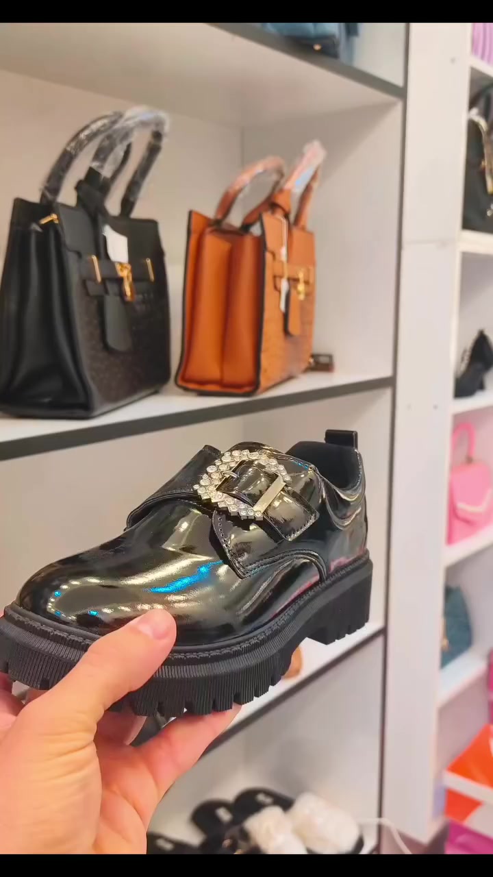 📌ديالى | خانقين |  شارع مزرعة |  مجمع روتانا
🚗تتوفر خدمة توصيل الى جميع المحافظات
🌿whatsap |  ***********
تنورونا بكل حب.. 💝
