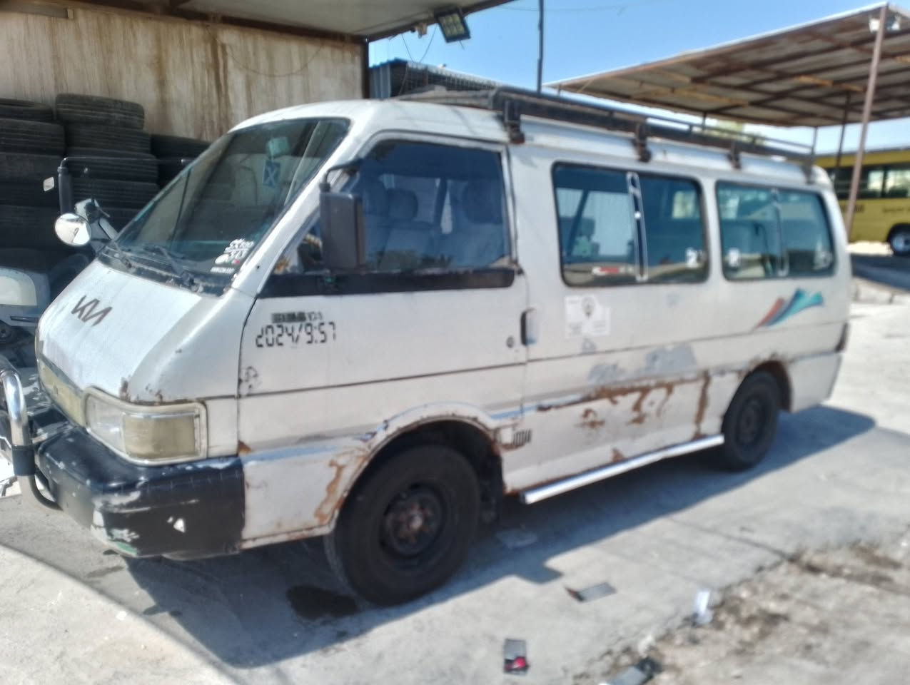 كيا بستا للبيع موديل 94 جاهزه مكينه واكسل مكفولات كير نمره 3 تفلت تخم تاير كهربائيات كلها شغاله مشط باور جدد راعيهه موجود بس رقمه راح مني اتعهدلك سرقه وعشائر السعر 19 وبيه مجال بسيط العنوان بابل الحصوه *********** بي واتساب

