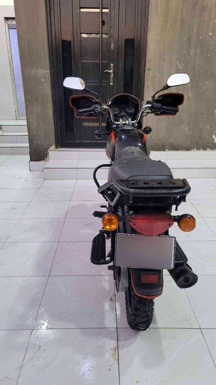 السلام عليكم بوكسر فحل للبيع موديل 2022 رقم وسنويه تحويل ثاني يوم جاهزه وكامله من كلشي كهربائيات سلف لايتاك كلشي شغال سنويته تنتهي 2028 السعر 2.300 العنوان البصره النجيبيه قرب كرزات الربيع الستفسار ***********
