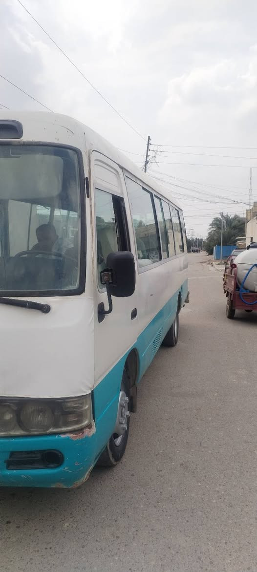 سلام عليكم للبيع كوستر صيني ٢٠٠٥ مكينه كير ياباني جمره منضومه غاز ٨٠لتر ويل ناصي تحويل مباشر مكان بغداد جسر ديالى *********** سعر ٩٥ بيه مجال
