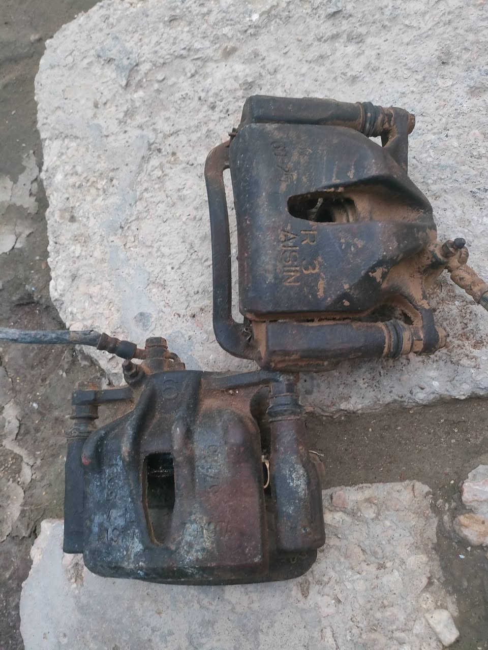 هزاز شوتة محرك vvti 
كتف او شخاطة مجاول ديفور زغير 
دكشن بارد ملكة محرك ديفور زغير هو و الEGR 
فجوج امامي راس الثور
قبضة كير ملكة محور ايسر
مرايا ملكة اشارة و ترحيب و كاميرا 📷 
تخم تحكمات جام ملكة 
العنوان سوق الشيوخ 
***********
