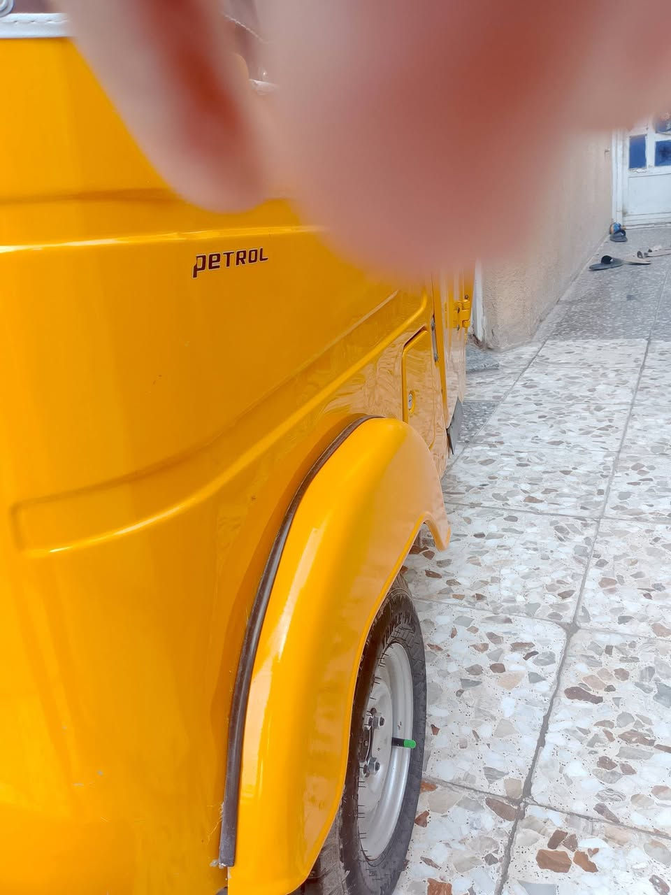 السلام عليكم تكتك لبيع موديل 2022
شهر 9 تكتك بيها ضربه مئأشر عليها والباقي كفالةة محرك علئ وضع الشركه سعرها 8800 وبيها مجال بسيط مكاني بغداد التاجي سبع البور رجأأ المو شراي لا يكسر بيها 🤍***********
