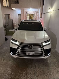 LX 600  2024  بلاتينيوم  ضمان شركه ساز  مكفوله كفاله عامه بوضع الشركه ...