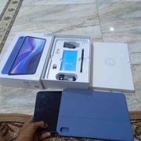 ايباد ١١ • نظيف ١٠٠% • ملحقات كاملة