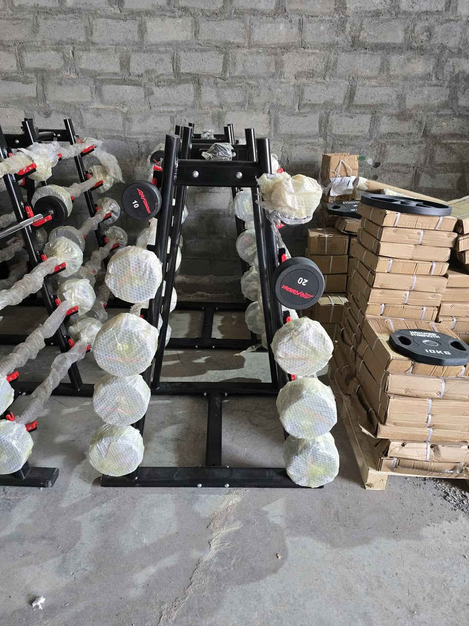 متوفر سيت بار بل مع حمالة (عدل او منحني) نوع لايف / همر 
السعر : ١٠٥٠$ 
الاتصال : *********** 
***********
