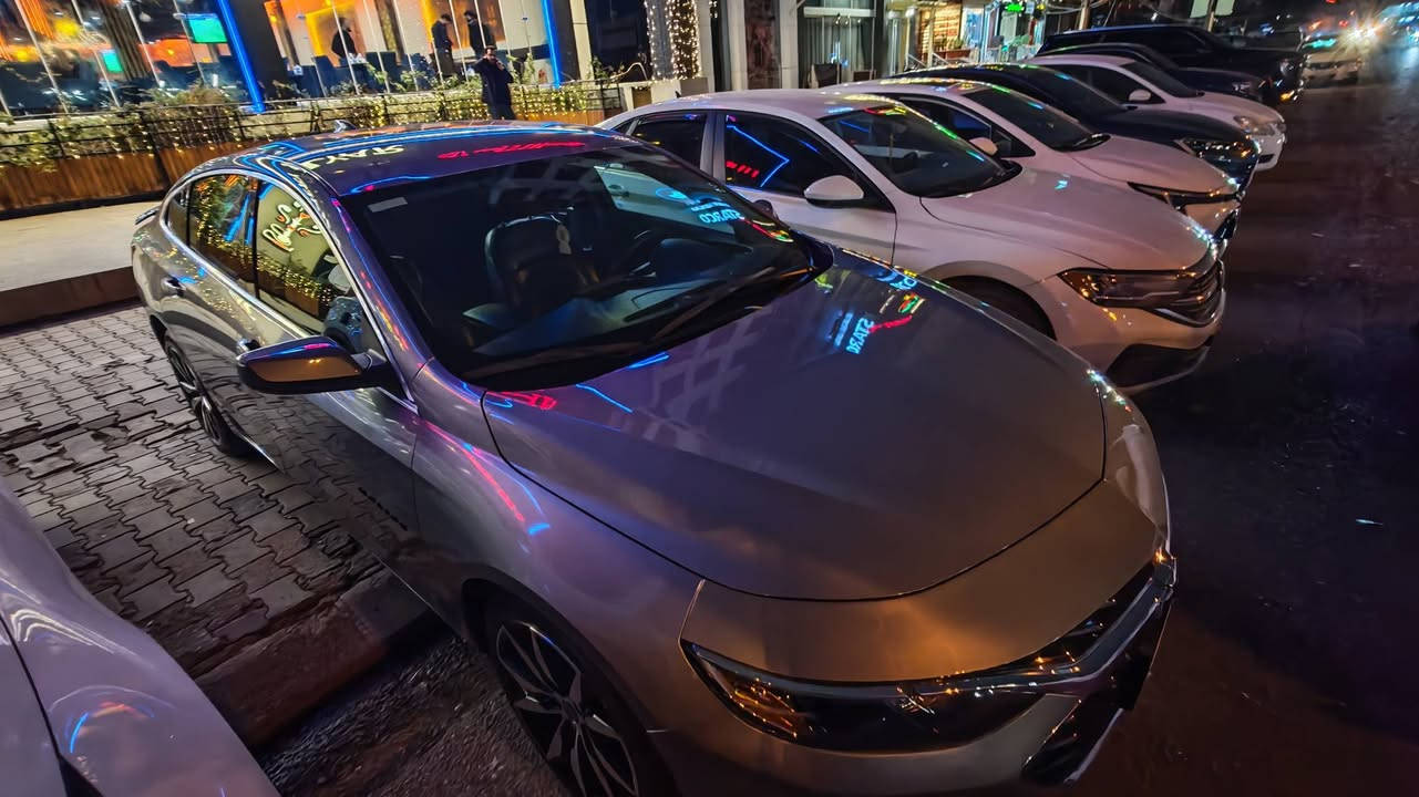 السلام عليكم
للبيع
شوفرليت ماليبو RS دبل كزوز موديل 2023
مواصفات السيارة:
محرك 1,500 تيربو
داخل جلد اسود
كشن سايق تحكم كهرباء
رادار امامي
سيارة ماشية 27,000 الف كيلو وليس ميل
حادث جدا بسيط قطعة صبغ جاملغ سكن بدون دواخل وايرباك
باقي القطع نظافة 100% بدون شخوط ورصعات
السيارة جدا نظيفة محرك وكير بشرط
صور الحادث ورقم الشاصي بالصور
السعر 152 ورقة ومجال بسيط
تحويل وكالة جاهز
للتواصل ***********
