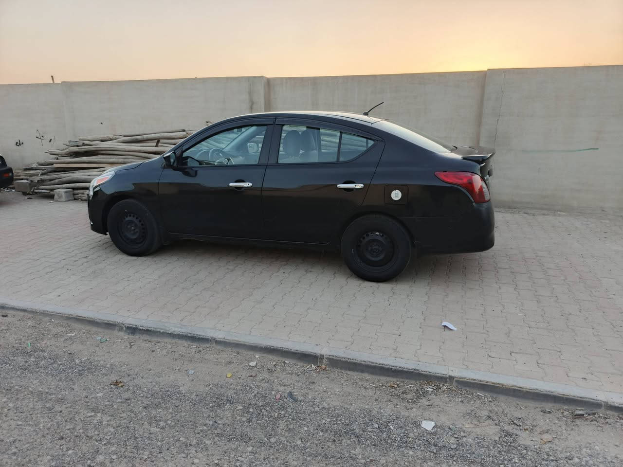 بلاش نيسان فيرسا موديل 2018 كير اوتوماتيك سنويا رقم كله جديد لحد 2031 شرط الوكاله والتحويل فقط بونيت صبغ بدون دواخل بيها مكان بارد صغار سعر 72 ورقة هذا رقمي *********** مكان سيارة كركوك❄ سياره برغي نقص ما بي
