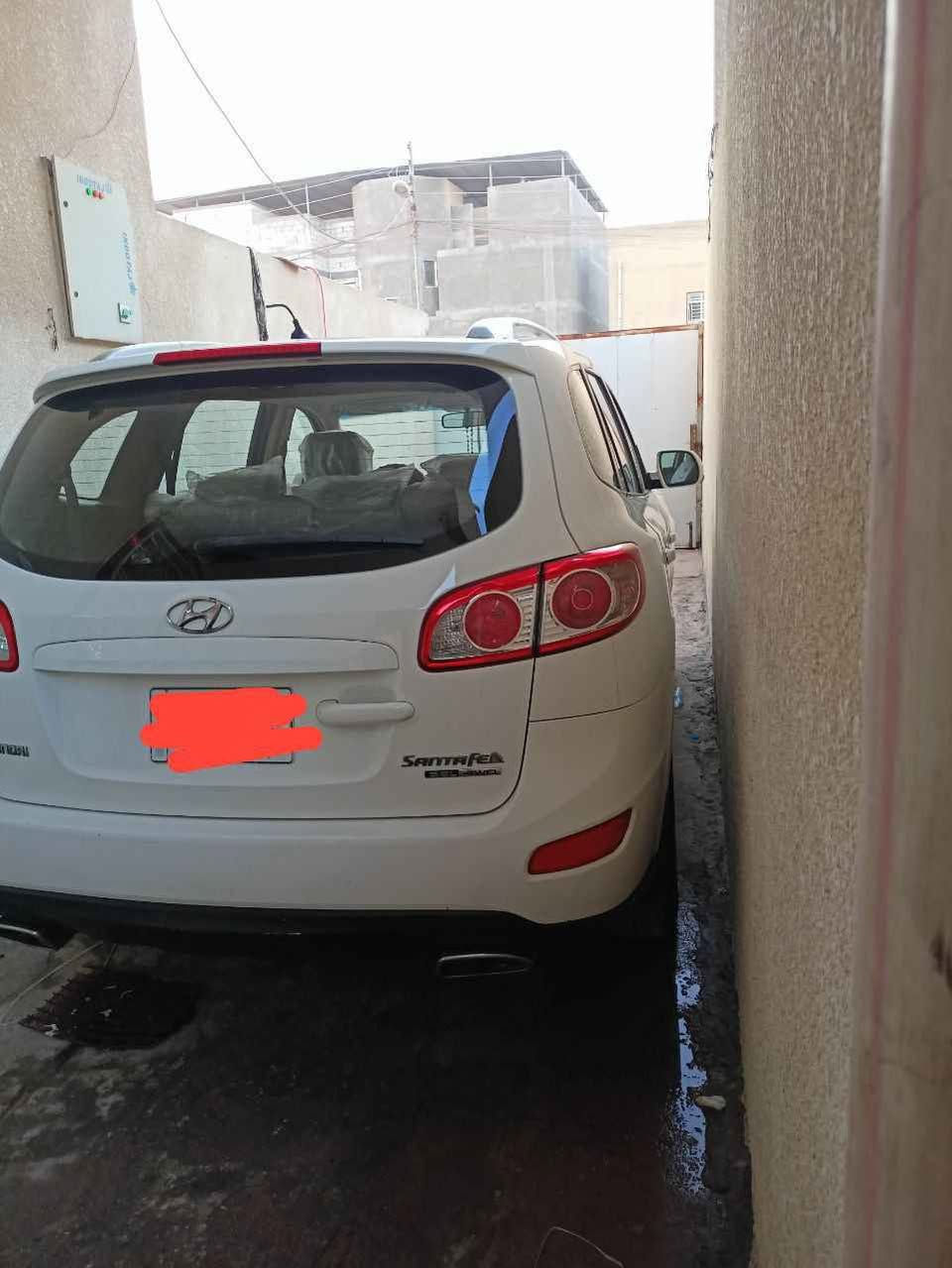 سنتافي 12 سيارة 7 راكب سته سلندر دفع رباعي فور ويل  شاشه ايباد تحكم ستيرا تخم تأير بحاله جيدة مو جديد بس زينات حداديه  ما مكفوله امامي نضيف بس خلفي يحتاج ترتيب سيارة مدوشمه دواخل  محرك بحاله جيدة كير بحاله جيدة سيارة  مبدل بيها بنيد ومصبوغ وجاملغات اماميه كذالك مصبوغات بي شبر من باب العبري من جوة كلش بارد وجاملغ خلفي عبري هم بي شبر بارد سيارة حلوة والسنتافي الشكل المقدس معروف خاصة السته سلندر خوان سعرها 140  للستفسار مازنجر أو وتساب متواجد 
*********** البصرة, العراق
