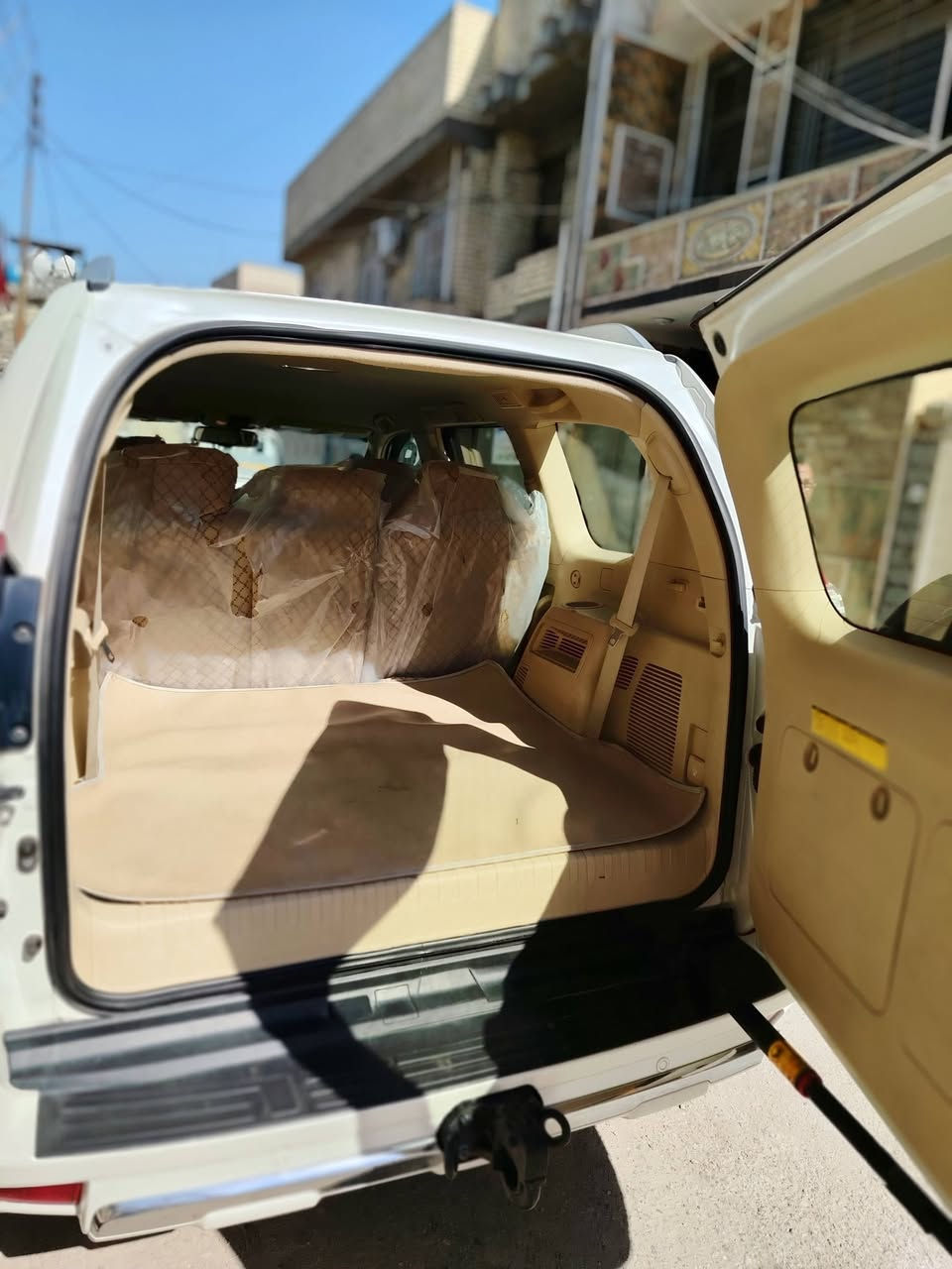 السلام عليكم ورحمة الله وبركاته.....
برادو 2014 كويتي ومواصفات الكويتي معروفة فول نضافة السيارة كفالة عامة من الضربة والصبغ دواخل نضيفة جدا تخم تاير دنلوب حدادية جديدة قبل يومين مبدلهة اربع كامرات مري شفط حساسات ثلاجة وبعد هواي مواصفات
للاستفسار الاتصال على الرقم *********** متوفر واتساب
