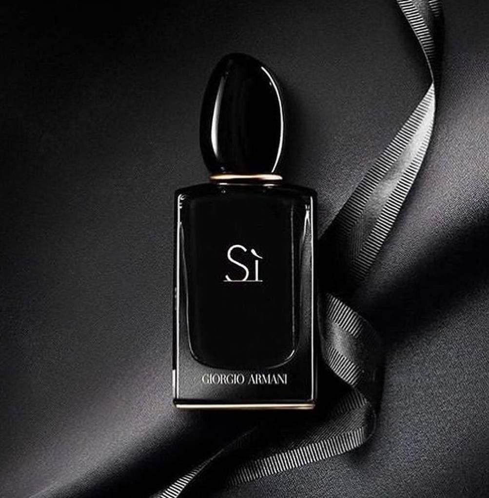 SÍ GIORGIO ARMANL
عطر SÍ جورجيو ارماني الأسود الاصلي 💯
عطر سي للسيدات ، عطر ساحر 🔥لا يقاوم من الماركة الشهيرة جورجيو آرماني، سينشط حواسك ويبقيكِ منتعشة طوال اليوم 
عطر مفعم بالقوة ، يجسد الانوثة المطلقة ، تعبير عن النبل و العظمة.
المسمى بعطر السعادة 
لأنه يحفز هرمون السعادة بالأنسان
عطر بمعنى الكلمة 
لأصاحب الذوووق والفخامة 
#الاصلي 💯
سعر الدرزن 
يوجد لدينا توصيل الجميع محافظات العراق✔️✔️


**إذا كنت صاحب هذا الإعلان وتريد حذفه لأي سبب، رجاءا أرسل رسالة إلى الدعم الفني**