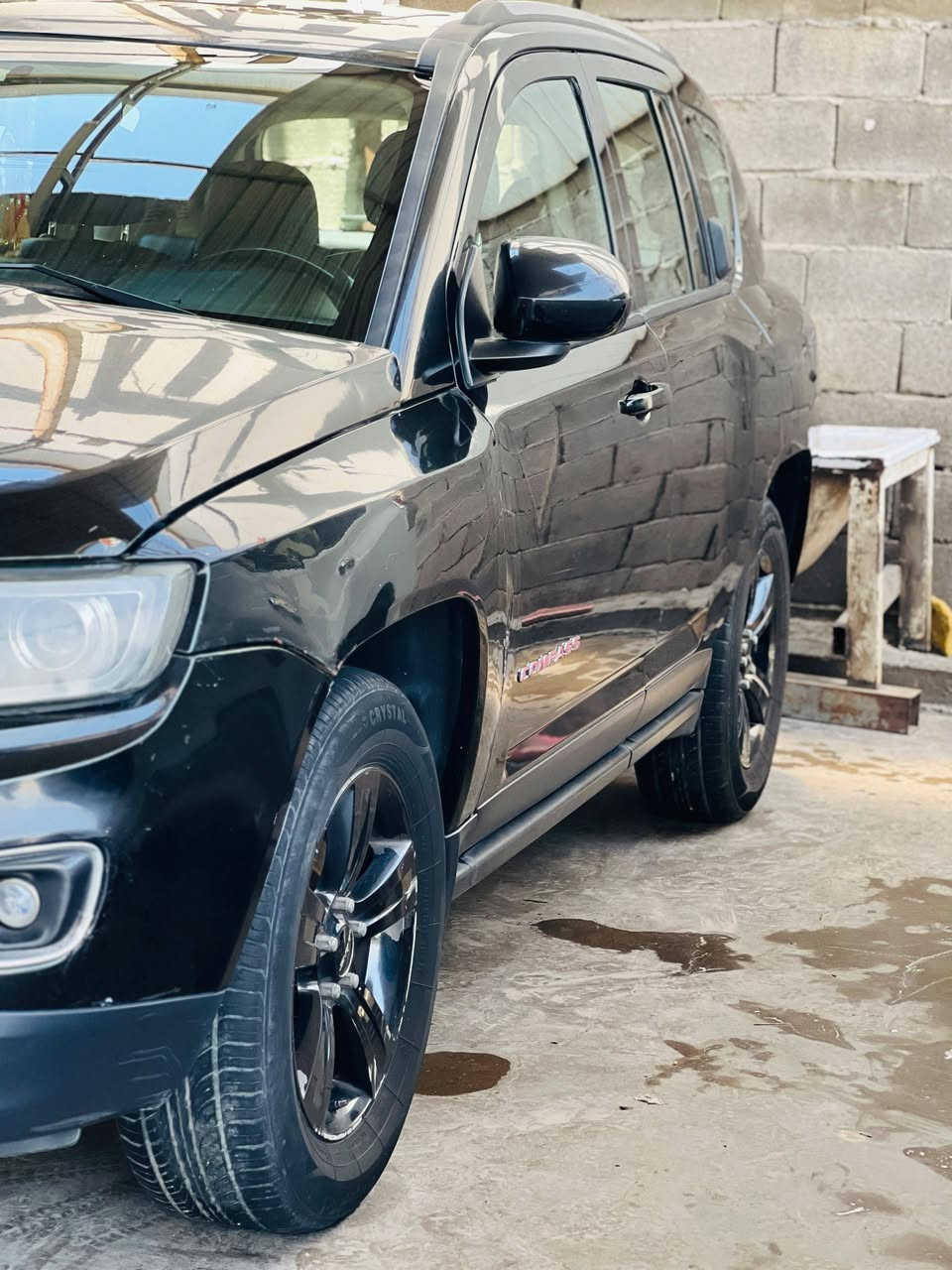 جاهزة بدون نقص بعض الملاحظات الصغيرة بالقشر
مواصفات كاملة كشنات جلد بيها تبريد تدفئة فتحة سقف مكينة كير خير من الله  تراي لا مكان يعجبك
وارد امريكي حادثها خفيف جدا يم المازدا عكس السايق والباقي بدون اي ضربة مكاني البلديات شارع المصرف
السعر ٩٠ ...  للإستفسار ***********
