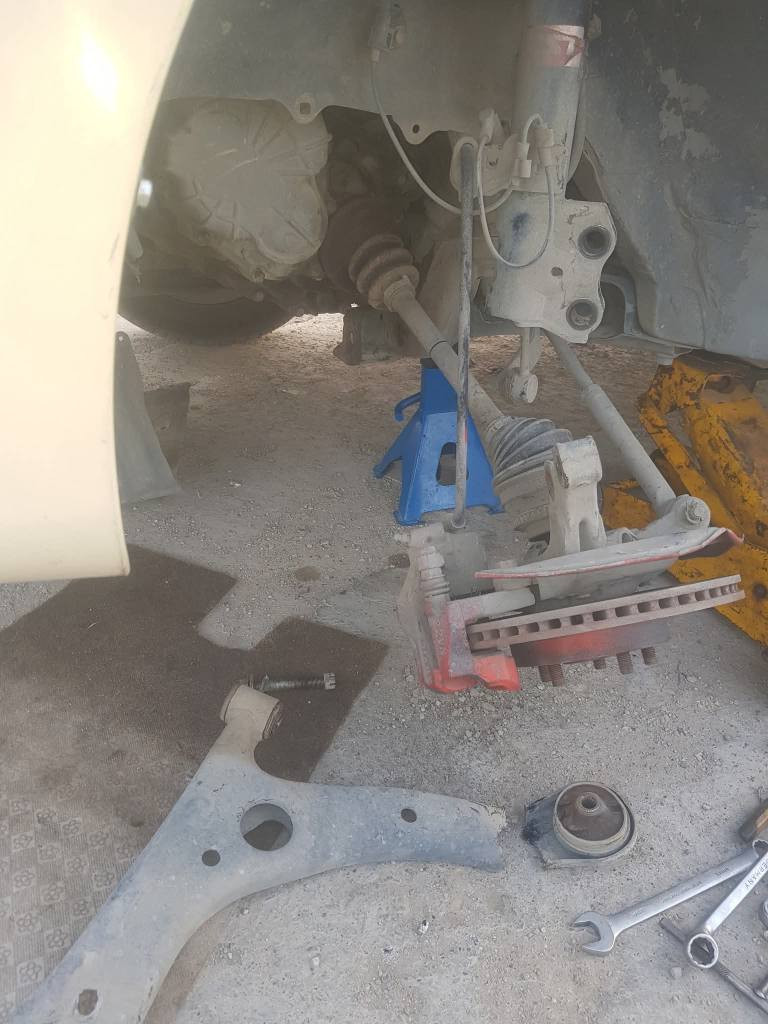 فیتەری گەڕۆک لە سلێمانی ***********بۆ کردنەوەو چاککردنی پێش و دوای سەیارەی بەنزین و گۆڕینی فیتپەمپ و تەبەڵە و بۆڵت و ڕۆت و شەمعە و بوشی عەرەبانە و بانس و فلنجە قوڵاغی گێرو قوڵاغی مەکینە و دیلەمۆ و سلف لەماڵو شوێنی کارتان یان لەهەر شوێنێ پێویستان بو پەیوەندی بکەن *********** السليمانية, العراق
