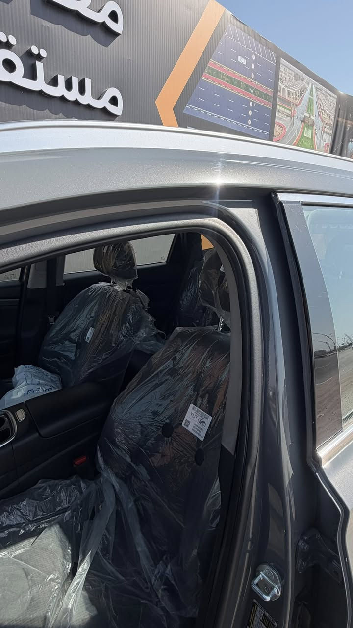 السلام عليكم سنتافي 2023فول عدا البنوراما
سياره جديده ماشيه 30حادثه بدون تبديل تعديل بطرف البنيد فقط  السنويه بمسي 227$وبيها مجال قليل ***********
