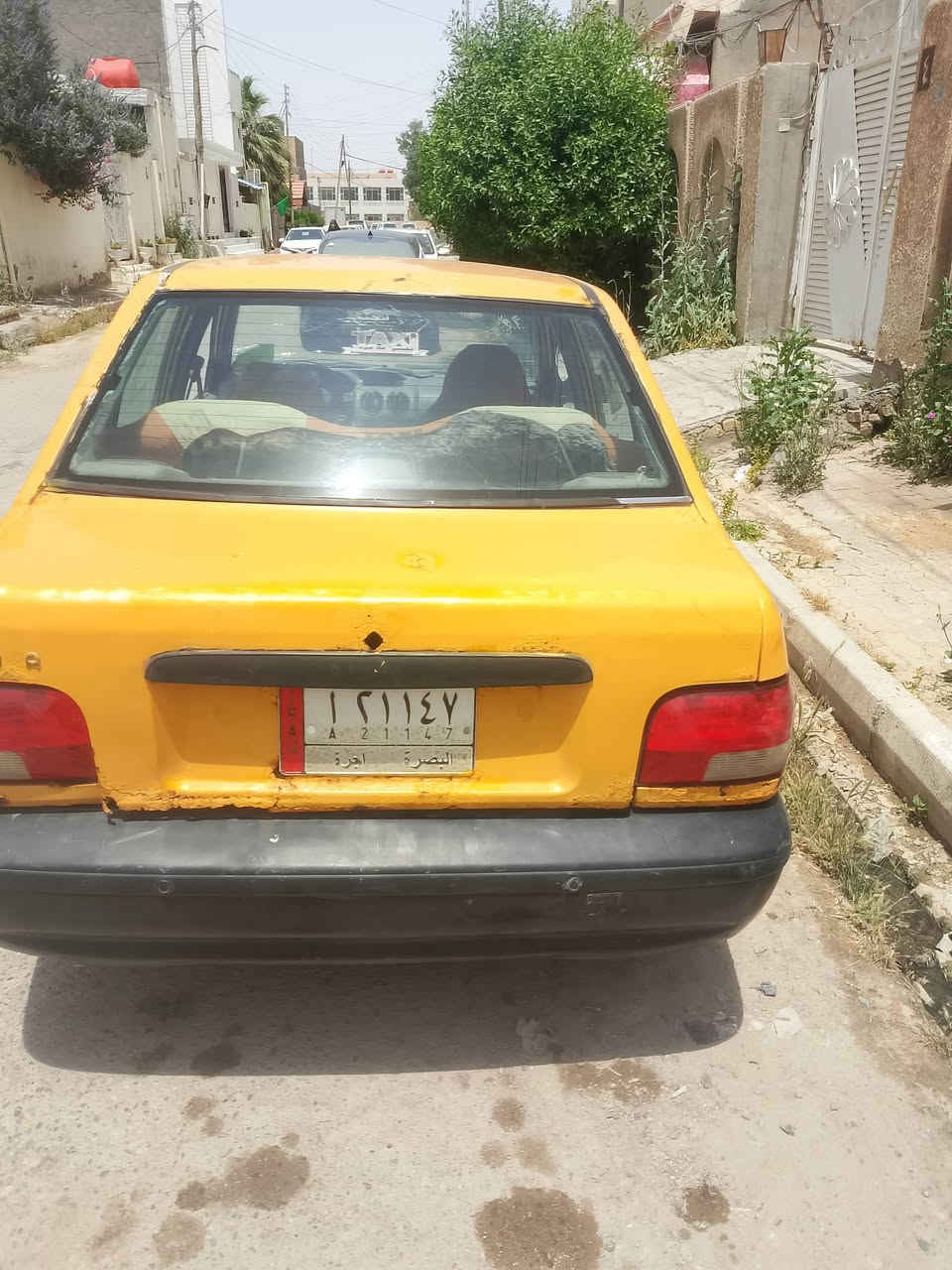 للبيع سياره شغاله بدون سعر مليون *********** او ***********
