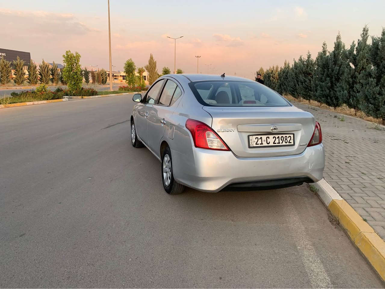 سةرةتا بةناوي خوا 
سةني 
موديل ٢٠١٥ 
گير توماتيك 
دووپارچةو پةلةيةك  بوياخة 
كال بونةوةي نية 
تةبريدو تةقةورةقةي بةشةرت 
گيرومةكينةي بةشةرت 
١٨٧هةزار روشتوة 
سةنةوي تازةية تا ۲۰۲٨ مانگی ٥
سعر ٨٠گةلاو مةجاليكي كةم 
*********** السليمانية, العراق
