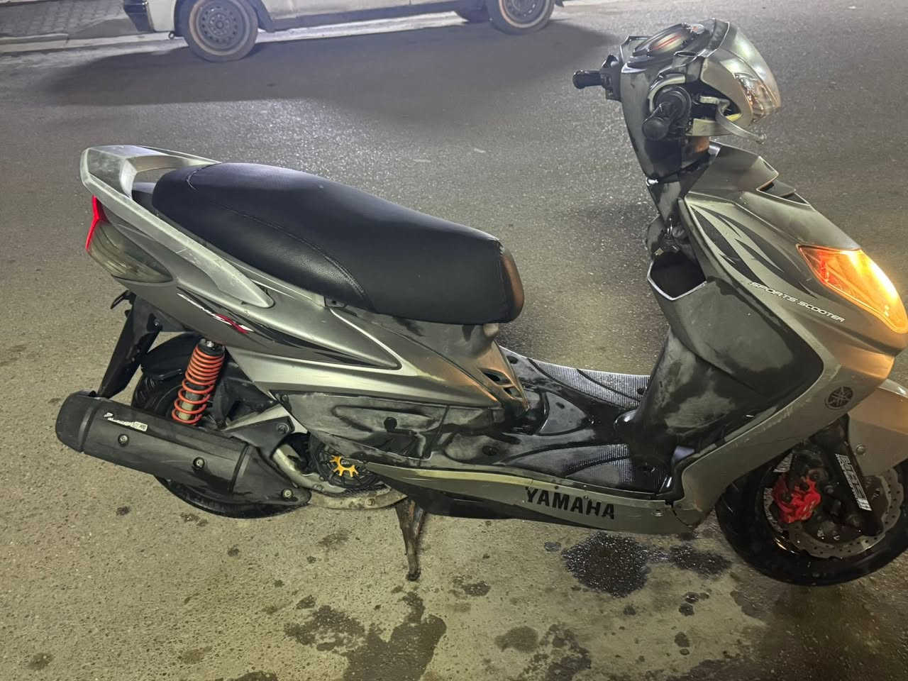 السلام عليكم فحل كوري  خطين   دراجة خير من الله مكينة مكفولة شلعة معدل حلوة كهربائيات كلها شغالة ماعدة عداد سرعة كفرات بلادية ختم واحد الله شاهد دراجة ماتعبك  مكاني بغداد شعب حي الجزائر *********** سعر 775 وبيهة مجال
